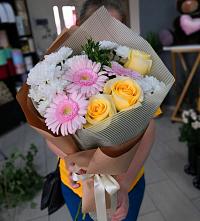 Букет цветов из:  Герберы, Розы и Хризантемы #REPLACE_PRED# Рощино Челябинская область