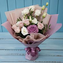 Букет цветов из:  Розы и Лизиантусы в Рощино Челябинская область
