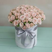 Цветочная композиция из Розы в шляпной коробке в Рощино Челябинская область