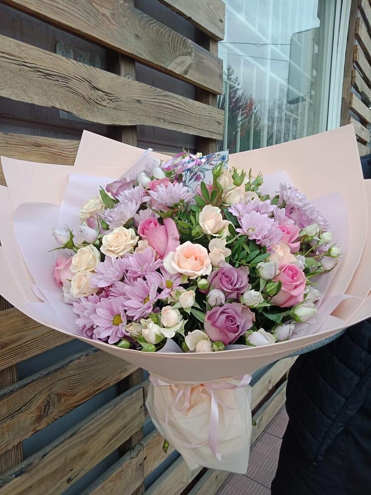 Букет цветов из: Розы и Хризантемы в Рощино Челябинская область