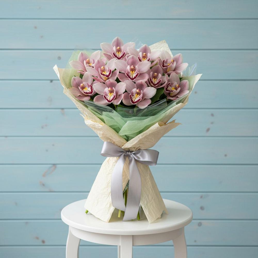 Букет цветов из: Орхидеи и Розы в Рощино Челябинская область