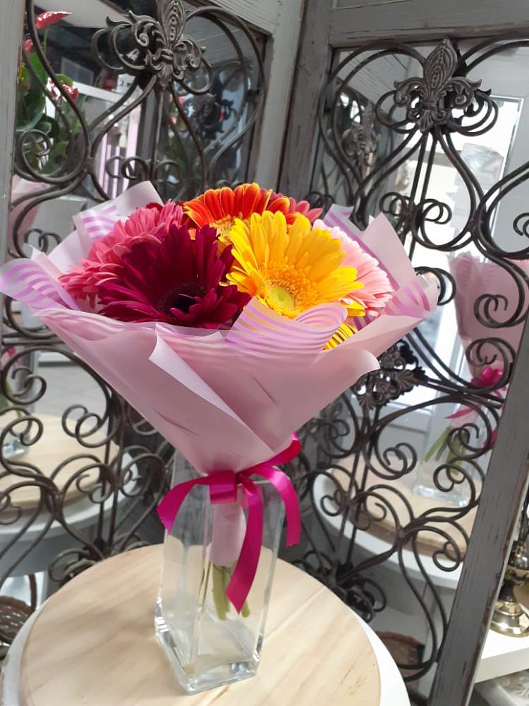 Букет цветов из: Герберы в Рощино Челябинская область