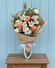 Букет цветов из:  Альстромерии, Лизиантусы, Розы и Хризантемы в Рощино Челябинская область