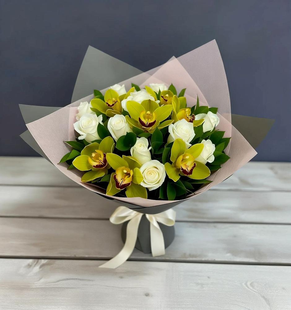 Букет цветов из: Орхидеи и Розы в Рощино Челябинская область