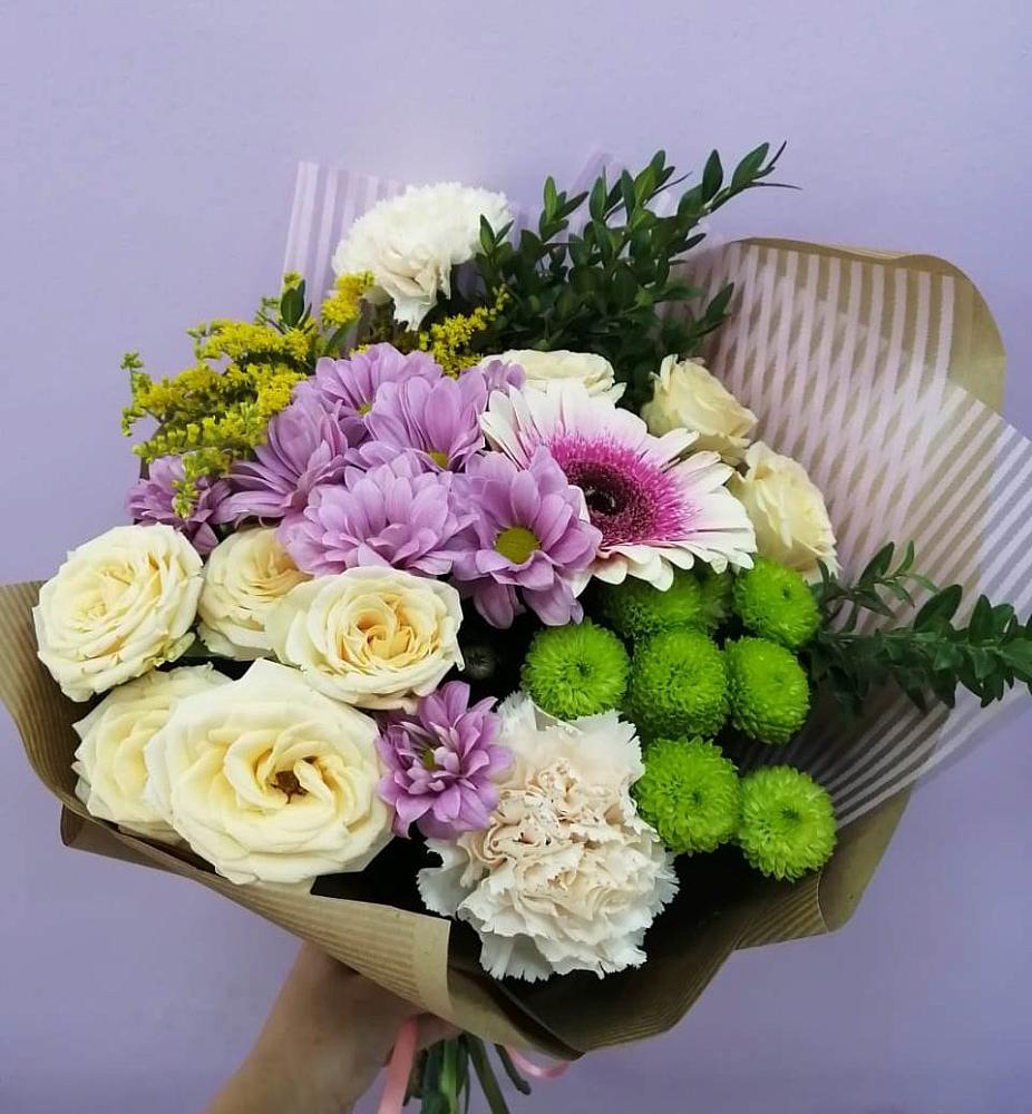 Букет цветов из: Хризантемы, Розы, Гвоздики и Герберы в Рощино Челябинская область