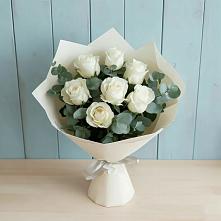Букет Белые розы в Эвкалипте в Рощино Челябинская область